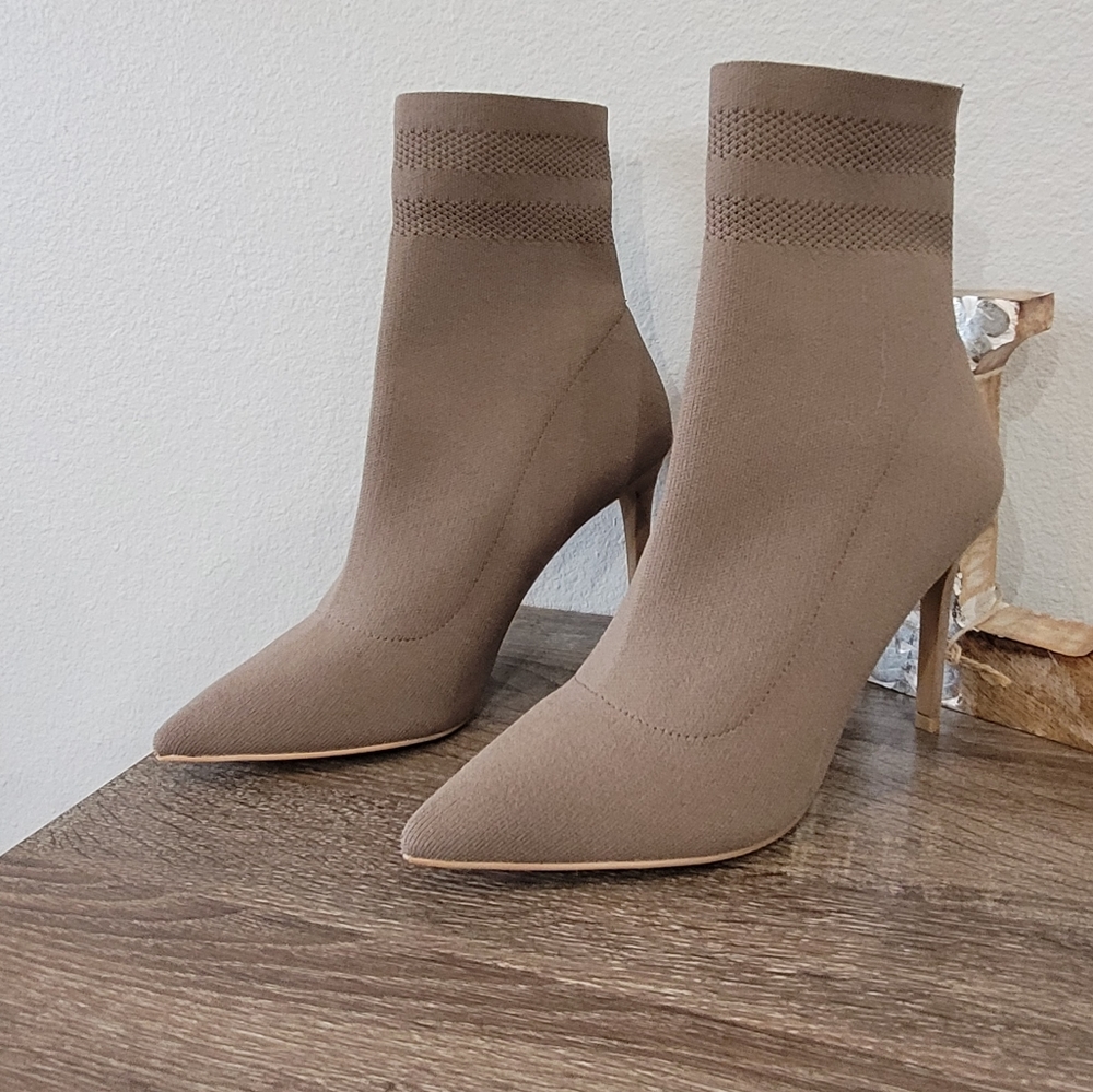 Steve Madden boots, size 8